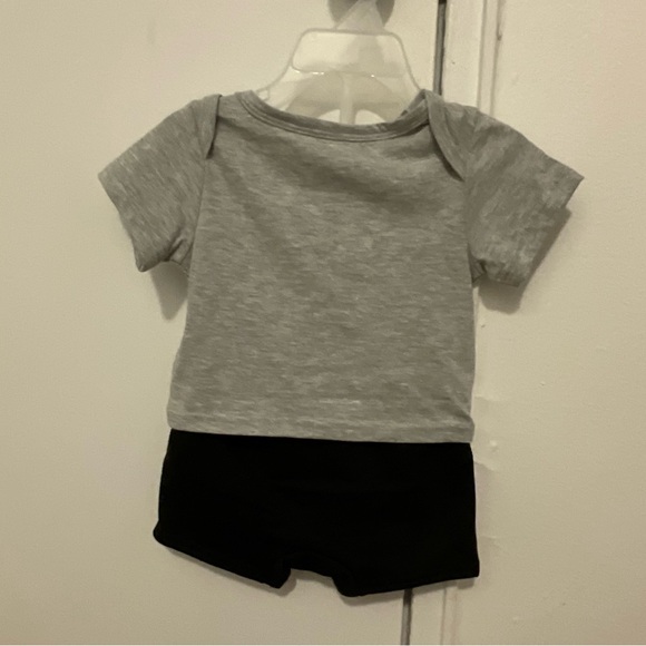 NWT GIRLS NORTH FACE 2 PIECE SET - Picture 2 of 3